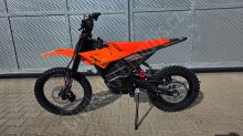 Elektrická motorka pitbike MRM PitVolt 6000W 72V, 17/14 Bat Li-Ion, sedlo 77cm, oranžová