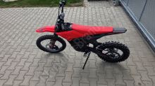 Elektrická motorka pitbike MRM PitVolt 6000W 72V, 17/14 Bat Li-Ion, sedlo 77cm, červená (8)