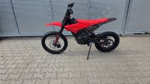 Elektrická motorka pitbike MRM PitVolt 6000W 72V, 17/14 Bat Li-Ion, sedlo 77cm, červená (1)