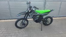 Elektrická motorka pitbike MRM eBeast 8000W 72V, 17/14, Bat Li-Ion, sedlo 81cm, zelená (1)